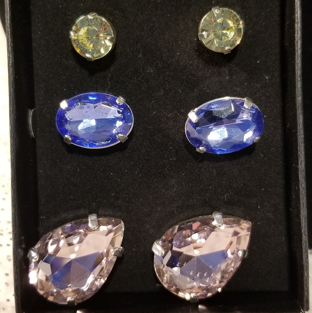 Avon 3pc Earring Set